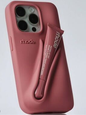 RHODE iPhone 15 pro Case in Salty Tan NEW